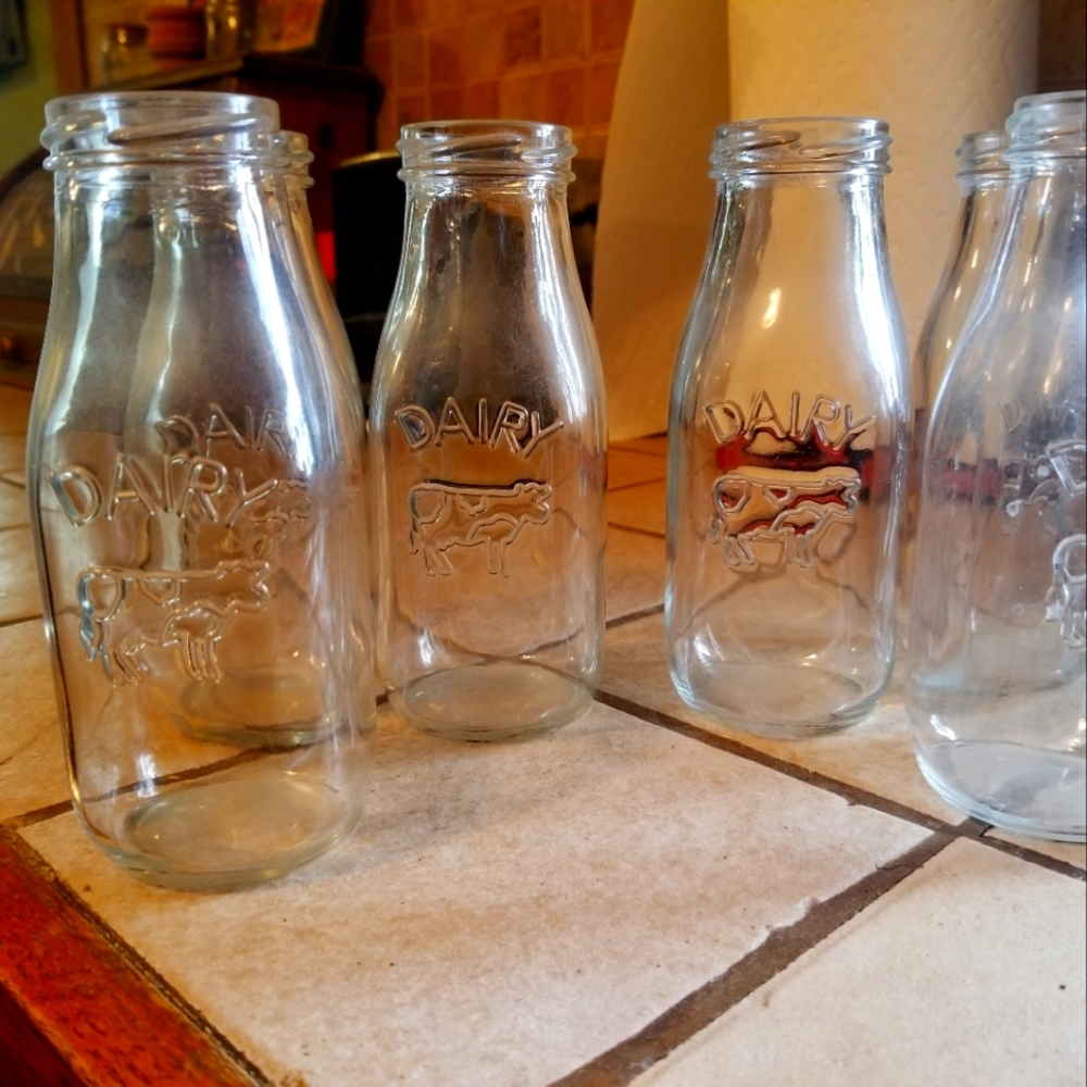 Circleware Country Milk Glasses